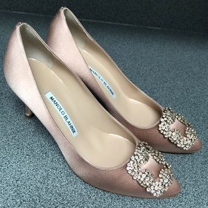 Manolo Blahnik Hangisi 70 sz 37 NEW